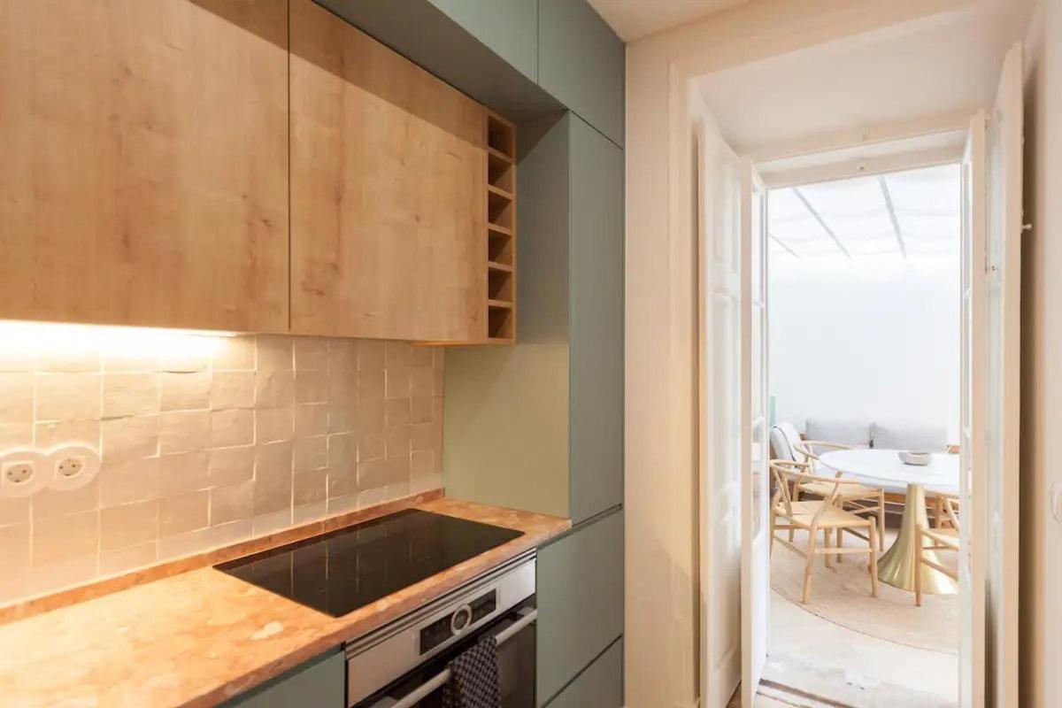 Apartment Serene T1 In Lapa With Ac And Private Patio Lissabon